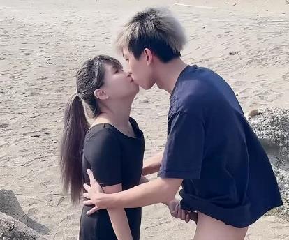小蘿莉第一次在海邊色色太刺激了还被路人看到-淫蕩小蘿莉